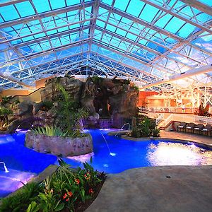 Grand Cascades Lodge